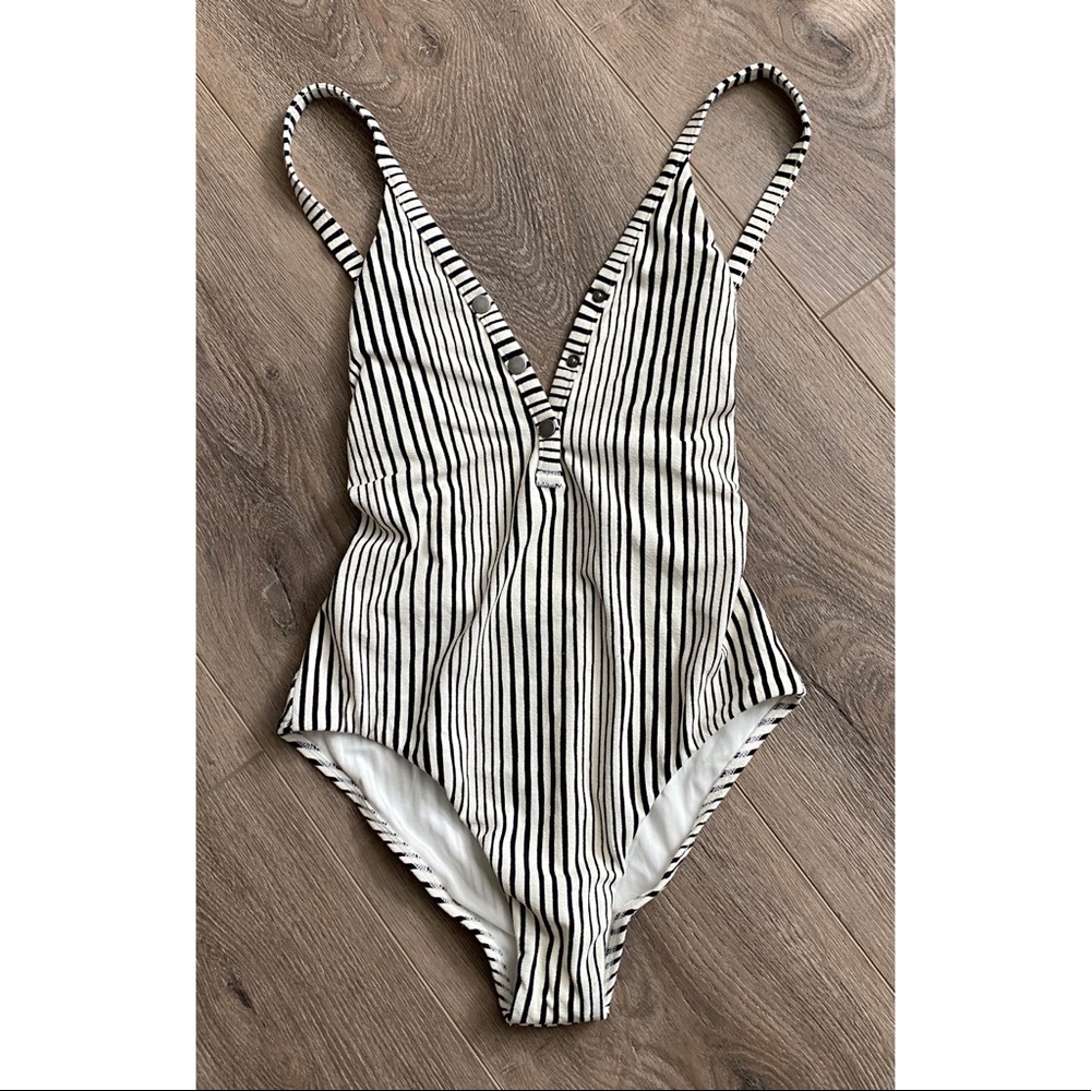 Billabong ‘Long Ride’ One Piece - Picture 7 of 10